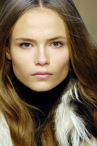 Look 3